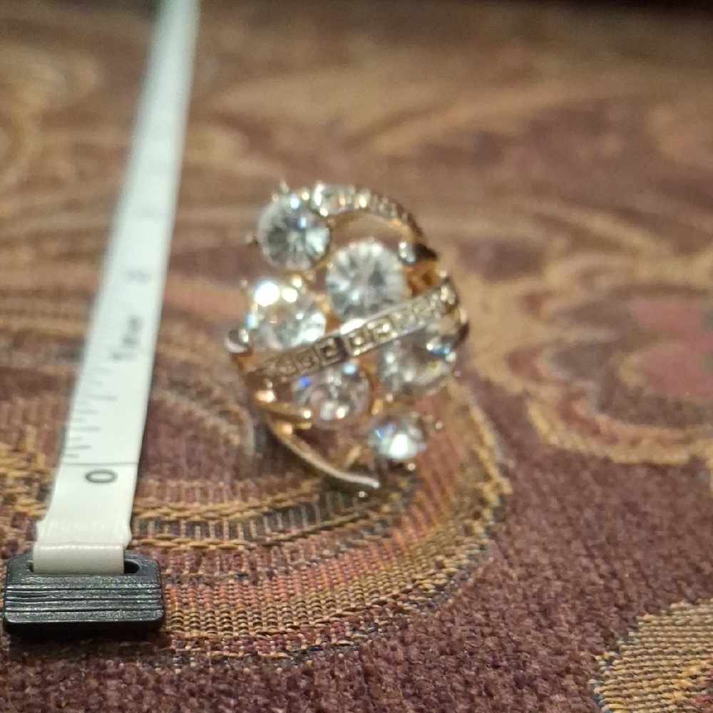 Elegant Gold and Silver Crystal Ring